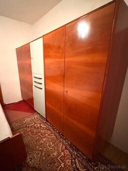 Predám retro skriňu