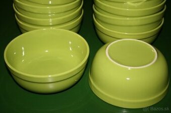 Zelene porcelanove taniere + misky 600ml, nové