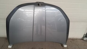 ŠKODA KAROQ r.v. 2019, PREDNÁ KAPOTA.