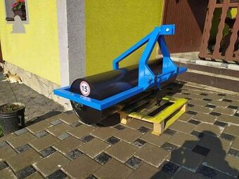 Valec za traktor,malotraktor