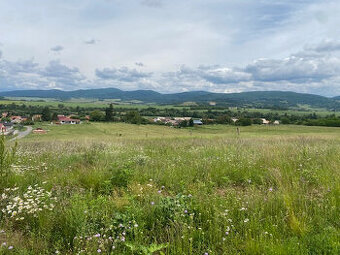Slnečný pozemok s IS 20 minút od Zvolena, 1553 m2, super cen
