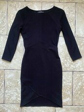 Čierne mini bodycon šaty Bershka - XS/S