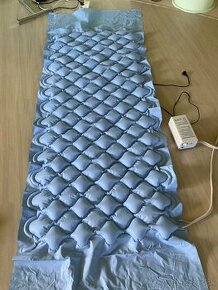 Antidekubitny matrac s kompresorom, nepouzity