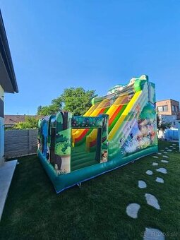 Skakaci hrad 5x7x6m Madagaskar
