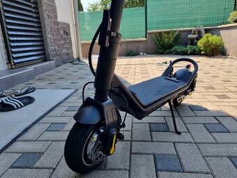 Elektrická kolobežka DEXKOL E4 - MAX 500W + sedadlo ZADARMO