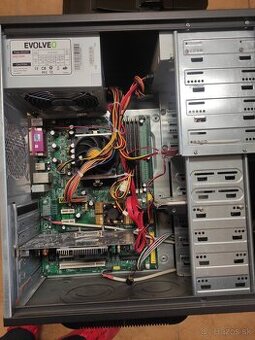 PC na kancelárske účely alebo pre školáka