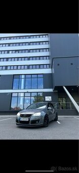 Volkswagen Golf 5 2.0 TDi AZV 100kw DSG