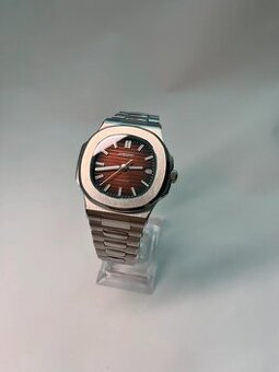 Seiko mod nautilus red