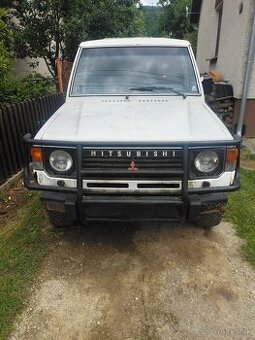Mitsubishi Pajero 1