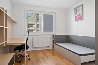 Posteľ 90x 200 ako nová - sivá