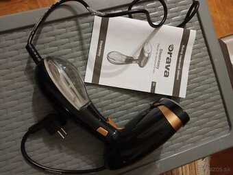 Ručný naparovač odevov