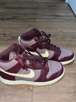 Nike dunk high plum eclipse