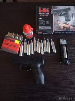 Vzduchova pisol  Umaex Hckler & Koch V9 blwback