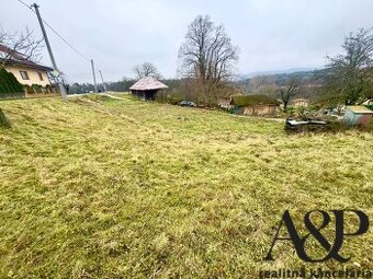 NA PREDAJ POZEMOK PRE RODINÝ DOM, 820M2, U JANDÍKOV, okr. MY