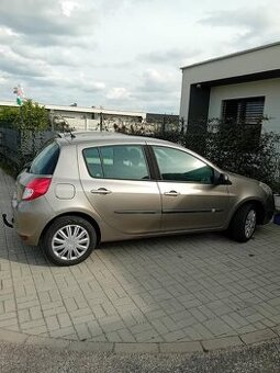 Renault clio 2011
