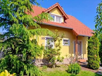 JEDINEČNÁ POLOHA 3 IZB. RD V TICHOM ZELENOM PROSTREDÍ BEZ SU