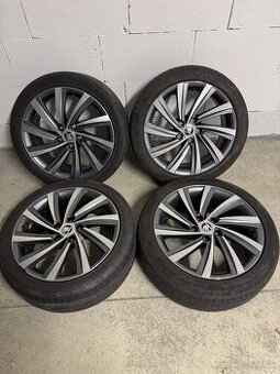 225/45r18 octavia