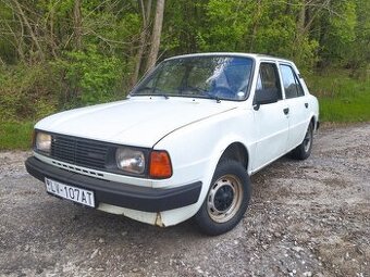 Škoda 120L