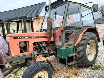 Traktor Zetor 7711