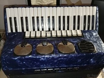 Predám baritonovi Akordén 120 bass..4..