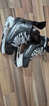 Predám hokejove korcule Bauer Mach 9 fit1.