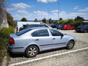 ŠKODA 2011 1.6MPI