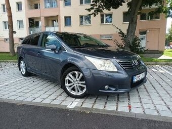Toyota Avensis combi 2,2 d 110kw