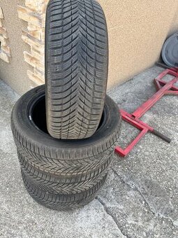 Celoročne pneumatiky 215/55R17