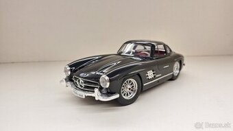 1:18 MERCEDES-BENZ 300SL