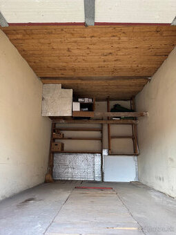 Prenajmem garáž na Toplianskej ulici.