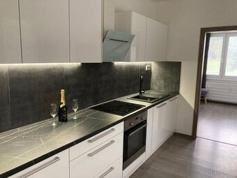 Na predaj priestranný 4 izb. byt v spodnej časti Klokočiny.