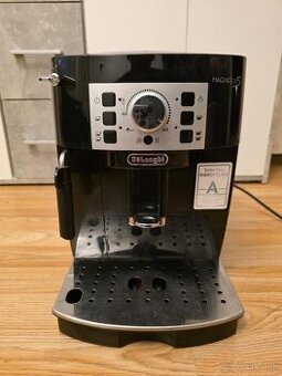 Predám na ND alebo na opravu automatický kávovar Delonghi Ma