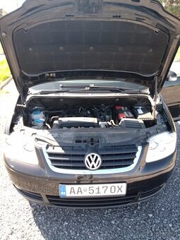 Predám Volkswagen Touran 2.0fsi 110kw, Webasto