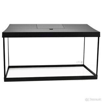 Akvárium s príslušenstvom