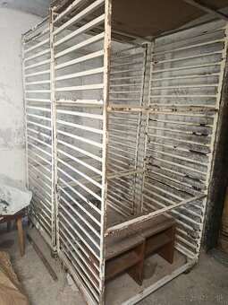 Regále na kolieskach-60-50,-eur