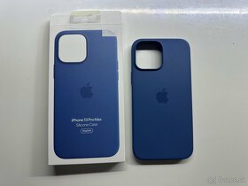 iPhone 13 Pro Max Silicone Case with MagSafe Apple