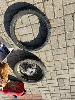 Predám náhradné dieli na jawa Mustang 23
