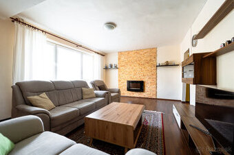 Na predaj priestranný 3 – izb. byt, 71 m2, loggia, Nováčany