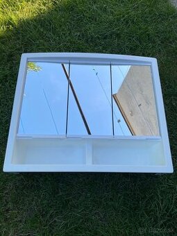 Zrkadlo do kúpeľne/závesná skrinka