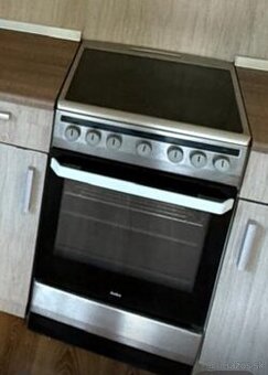 Elektricky sporák s rúrou - Bánovce nad Bebravou