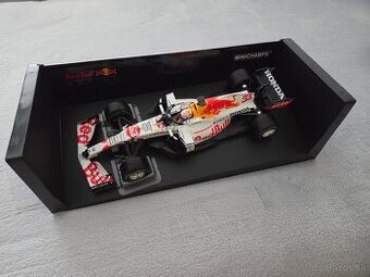 Max Verstappen Red Bull Racing RB16B -  2nd Turkish GP 2021