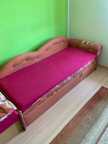 Rozkladacia posteľ s úložným priestorom