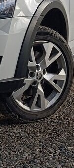 Predám letnú sadu elektrónov 5x112 225/50R17 V XL nové letné