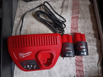 Predám Nabíjačka + aku set. M12 C12C + 2x 2ah