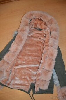 Dámska bunda s kožušinou