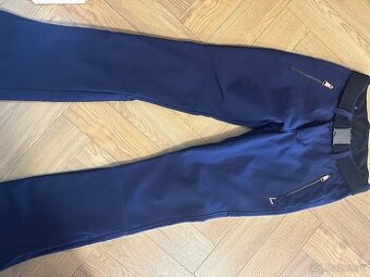 Lyziarska bunda a nohavice