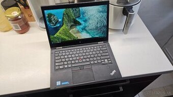 Lenovo Thinkpad X1 Yoga - dotykový + pero origo v notebooku