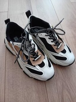 Dámske tenisky, STEVE MADDEN, velk. 39