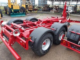 Traktorový nosič kontejnerů Portýr 12.9