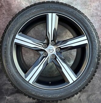 Zimní sada Volvo XC90 275/45R20 110V